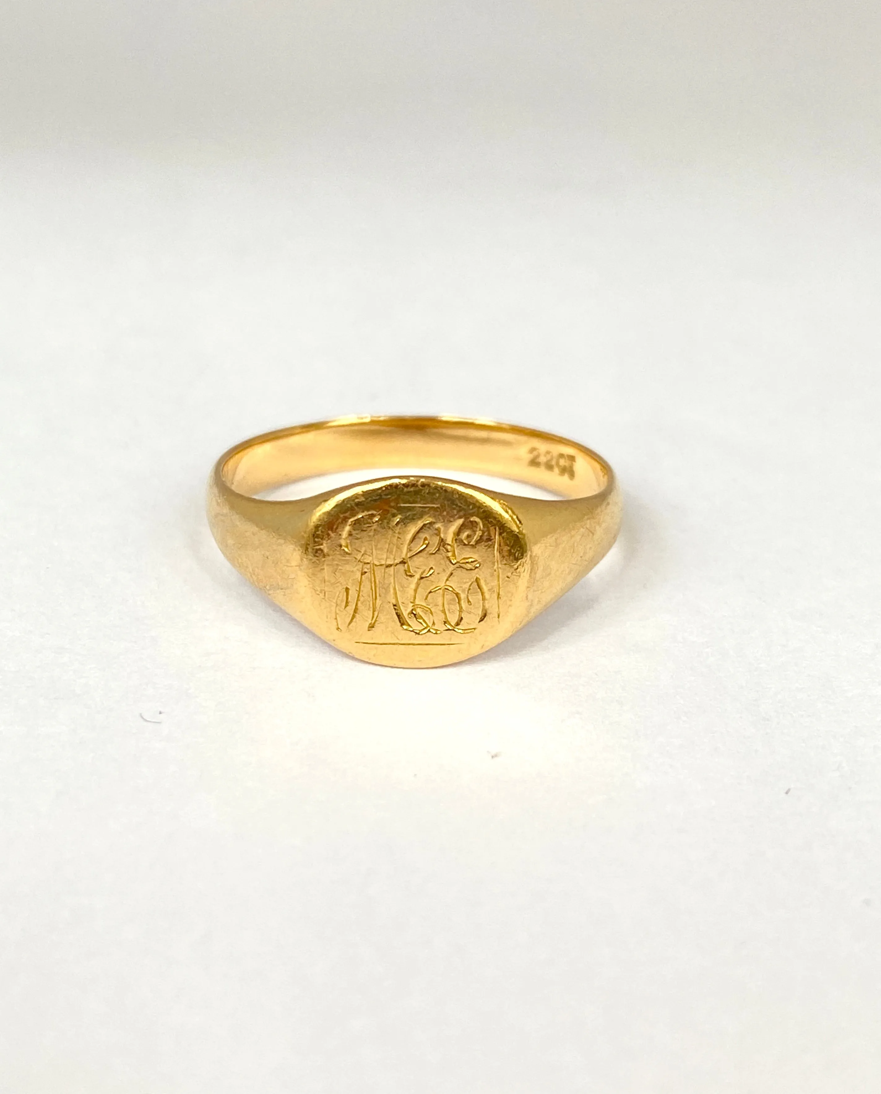 Antique, 22ct Gold Signet Ring (3.35g) Hallmarked 22ct Gold