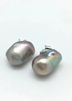 IN 2 DESIGN Baroque Pearl Stud Earring - Grey