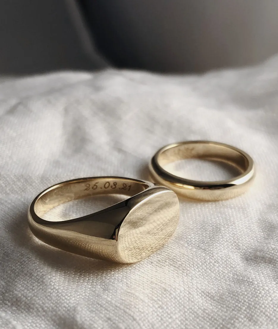 Large Oval Signet