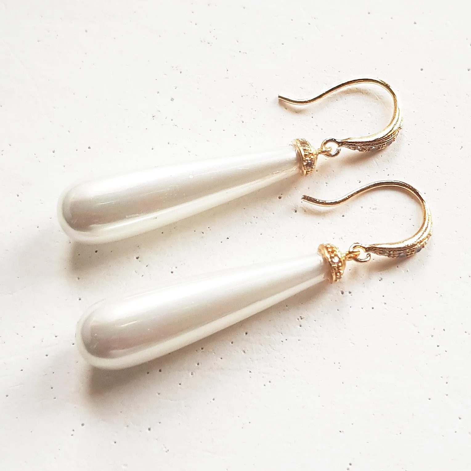 Pearl and Crystal drop earrings in gold, silver and rose gold
