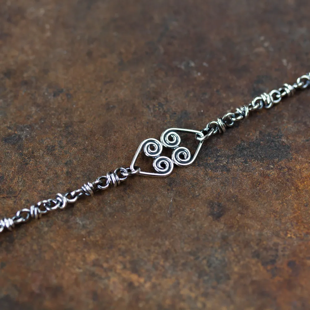 Silver Chain Bracelet With Celtic Hearts Ornament