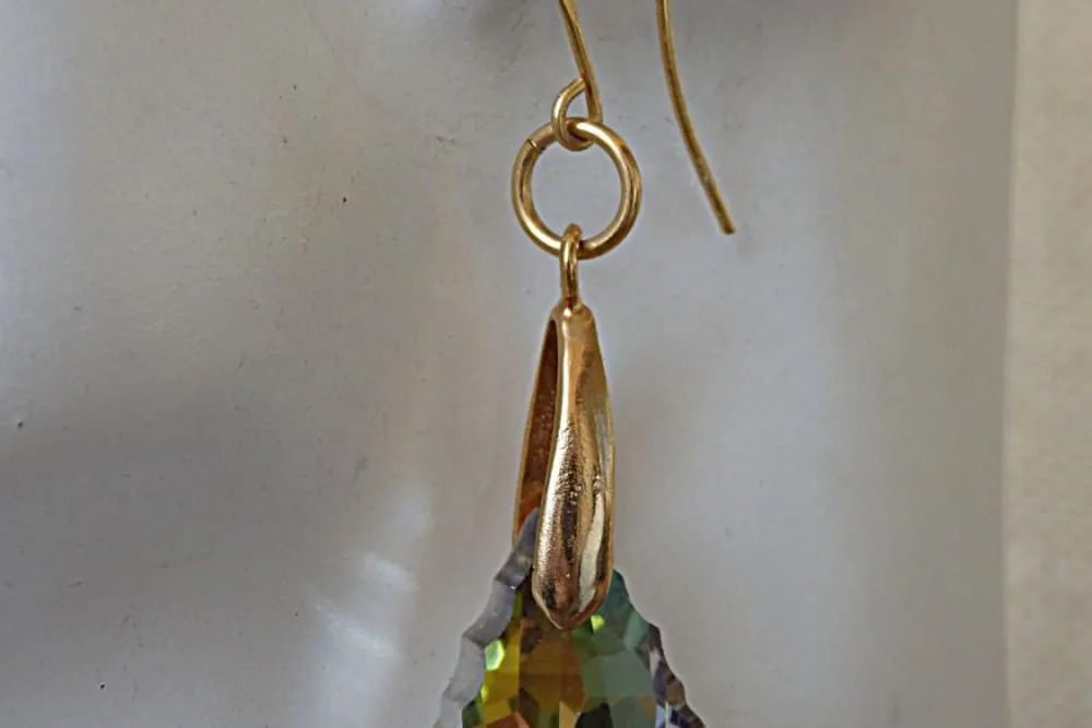 Teardrop green earrings